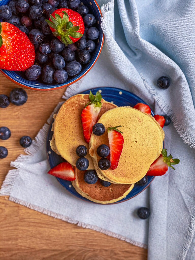 Gluten free fluffy pancakes with berries