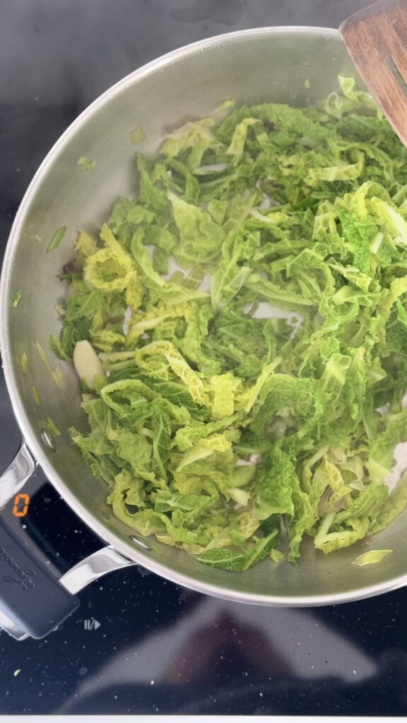 spaghetti with savoy cabbage recipe